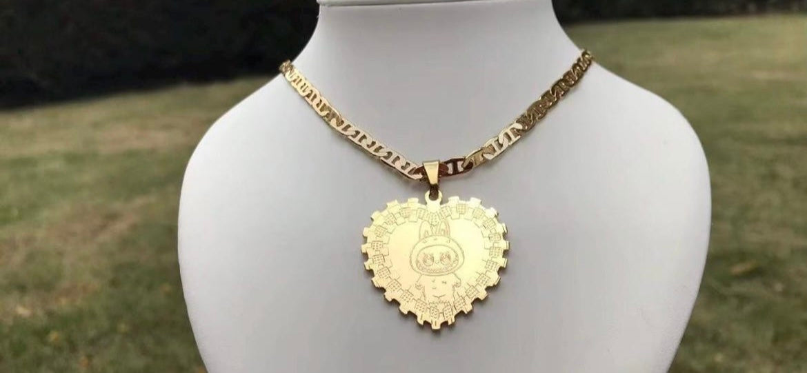 Rollie Heart Frame Necklace